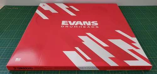 Evans TT16GR 16 Zoll Tomfell Resonanz - Doppellagiges Coated Tomfell mit 0,3 mm Stärke für optimalen Klang und Resonanz, ideal für Schlagzeuger, die einen warmen Sound suchen.