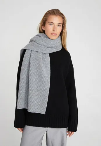 Style & Republic Oversized Damen Kaschmirschal | Eleganter Schal aus 90% Merinowolle und 10% Kaschmir, Silver mel - STILVOLL & WARM: Der Oversized Schal vereint edles Design mit optimalem Tragekomfort – ideal für jede Jahreszeit. Mit feiner Merinowolle und Kaschmiranteil für ein luxuriöses Gefühl. Maße: 168 x 45 cm.