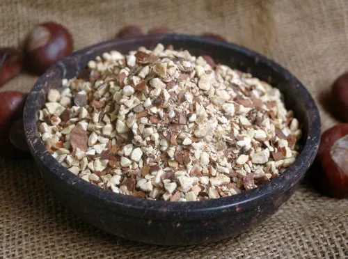 Naturix24 – Rosskastanienfrüchte geschnitten – 100 g Aromaschutzbeutel