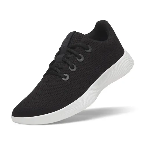 allbirds Sneaker Tree Runner NZ schwarz Herren, Größe Euro (US): 43,5 (10,5) - Moderne Sneaker mit atmungsaktivem Obermaterial aus Eukalyptusfasern. Die neu designte Mittelsohle sorgt für extra Komfort, während die Schnürsenkel aus recyceltem Material umweltfreundlich sind. Ideal für den täglichen Einsatz.