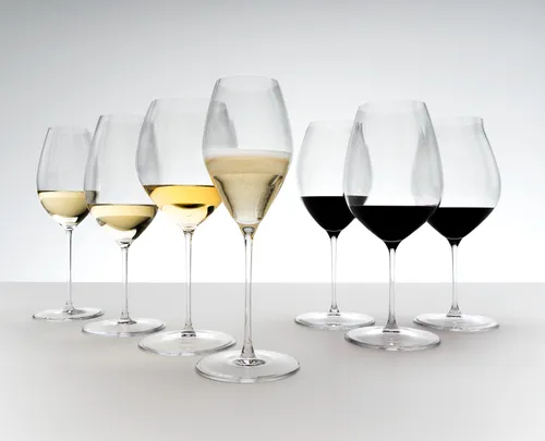Riedel PERFORMANCE Chardonnay Glas 4er Set - Elegante Gläser für Oaked Chardonnay, optimiert für volle Aromenentfaltung und spülmaschinenfest. Ideal für Genussmomente mit vollmundigen Weißweinen.