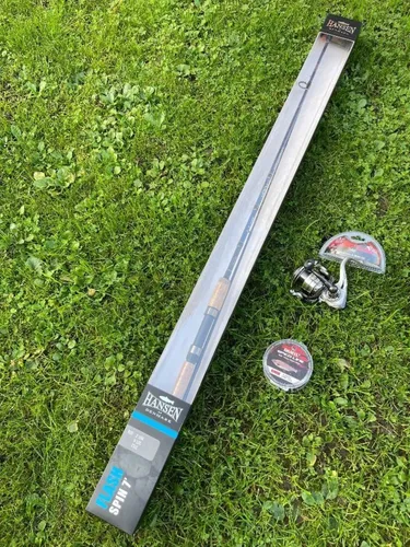 Forellenrute SET Spin Combo DAM Hansen Flash SPIN 2,10m - Vielseitiges Angelset mit Spinnangelrute und Rolle, ideal für Süß- und Salzwasserfische. Langlebig und einfach zu handhaben, perfekt für Angler jeden Levels.