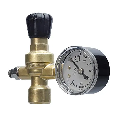 MICRO Vertikaler Druckminderer CO2-Argon-Mix - Gasregler für MIG-Schweißen, ausgestattet mit ND-Manometer für präzise Druckkontrolle und optimalen Schweißprozess.