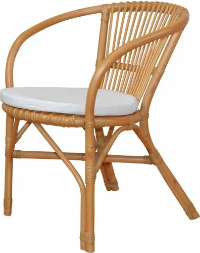 Handgeflochtener Rattanstuhl in Honigfarben - Blaue Sofas & Sessel, handgeflochten für höchsten Sitzkomfort, Sitztiefe ca. 50 cm, ideal für stilvolle Wohnräume.