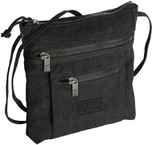 camel active Journey Shoulderbag Black - Messenger-Bag aus robustem Material, ideal für Alltag und Freizeit. Mit kompakten Maßen von 20,5 x 22 cm für einfache Handhabung.