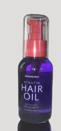 The Beauty Dept Haaröl 100 ml mit Keratin - Pflege dein Haar mit The Beauty Dept Haaröl 100 ml. Angereichert mit Keratin, Vitamin E, Jojoba- und Arganöl. Ideal für jeden Haartyp – für glänzendes, weiches Haar ohne zu beschweren. Perfekt zur täglichen Anwendung!