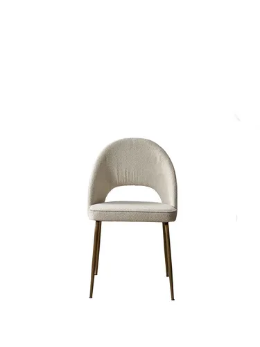 Beiger Esszimmerstuhl mit Holzgestell und Polsterung - Eleganter Esszimmerstuhl in Beige, ideal für Esszimmer und Küche. Gepolstert für hohen Sitzkomfort, ohne Armlehnen. Leicht zu kombinieren und sofort einsatzbereit.