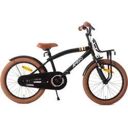 AMIGO 2Cool Kinderfahrrad 18 Zoll für Jungen - Robustes Kinderfahrrad mit Rücktrittbremse und V-Brake, ideal für Kinder von 5-7 Jahren. Der stylische 'Tough Black'-Rahmen und der praktische Frontgepäckträger bieten Sicherheit und Komfort.