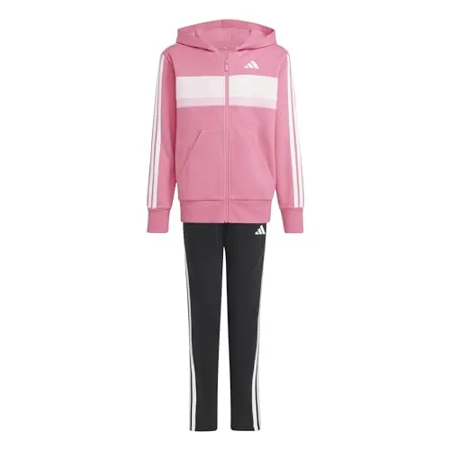 adidas Unisex Kinder SEASONAL ESSENTIALS TIBERIO FLEECE TRACKSUIT - Trainingsanzug aus 70 % recycelten Materialien, mit durchgehendem Reißverschluss und Kapuze für optimalen Komfort und Style.