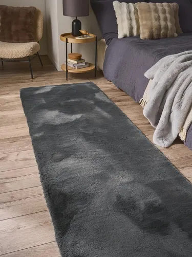 benuta Fellteppich Dave – Ethno-Style, rechteckig, 21 mm Höhe - Der kuschelige Kunstfellteppich DAVE bringt Wärme in dein Wohnzimmer. Mit seinem hohen Flor und dem modernen Ethno-Design lädt er zum Entspannen und Wohlfühlen ein.
