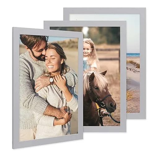 PHOTOLINI Bilderrahmen 3er Set - Moderner Stil für Ihre Wanddekoration - Gestalten Sie Ihre individuelle Bilderwand mit diesem 3er Set stabiler MDF-Rahmen. Inkl. Zubehör für einfache Montage und kreative Anordnungen. Ideal für Fotos und Erinnerungsstücke.