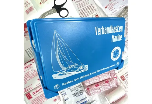 Hans Hepp Marine Erste Hilfe Verbandskasten für Motorboote - Praktischer Verbandkasten für Motor- und Segelyachten, mit hochwertigem Inhalt nach DIN-Vorschriften. Ideal für Notfälle auf See, mit spritzwassergeschütztem Kasten und Wandhalterung.