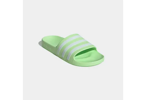 adidas Sportswear AQUA ADILETTE Badesandale grün 46 EU - Badeschuhe für sportliche Aktivitäten, ideal für Schwimmen, mit offenem Schnitt für besten Tragekomfort und stylischem Design in Green Spark.