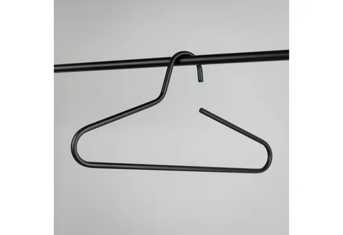 VICTORIE Kleiderbügel (Satz von 5 Stück) in schwarz von Spinder Design