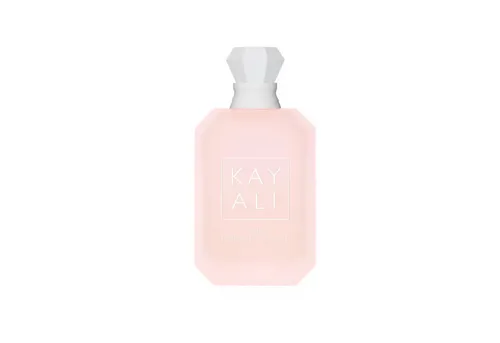 Kayali Yum Boujee Marshmallow 81 - Eau De Parfum Intense 100ml - Erlebe den luxuriösen Duft von Kayali Yum Boujee Marshmallow 81! Diese exquisite Komposition vereint süße Noten von Marshmallow, Erdbeeren und Vanille für ein unvergessliches Dufterlebnis.
