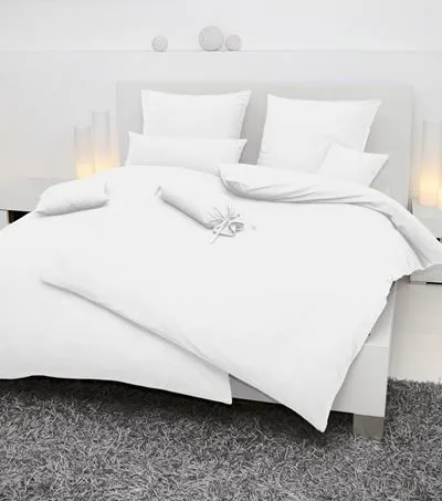 Janine Bettwäsche Soft-Seersucker 155x220 cm - Bettwäschegarnitur für Erwachsene und Jugendliche, aus weichem, bügelfreiem Seersucker mit Reißverschluss, Pflegeleicht und Trocknergeeignet.