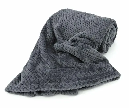 heimtexland ® Kuscheldecke Waffel-Optik Weich Atmungsaktiv Flanell Wohndecke 200x155 Anthrazit Grau Typ647