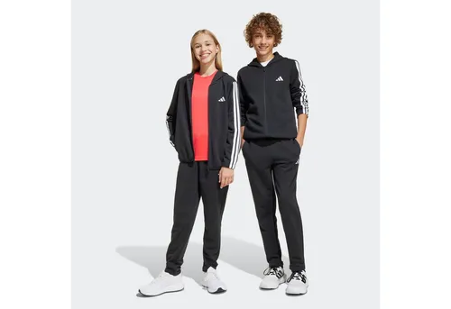 adidas Unisex Kinder ESSENTIALS 3 STRIPES TRACKSUIT - Trainingsbekleidung für Kinder, aus 70% recycelten Materialien, mit durchgehendem Reißverschluss und elastischem Bund für optimalen Tragekomfort.