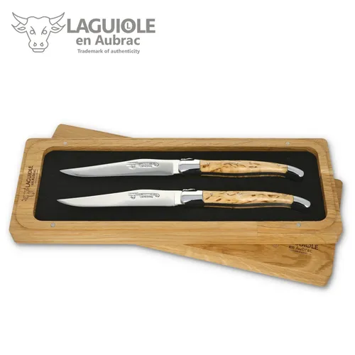 Laguiole en Aubrac Steakmesser 22C99BHIH BRI 2er Set - Elegante Holzbox - Hochwertiges 2er Set Laguiole Steakmesser mit elegantem Birkengriff und glänzender Klinge. Ideal für festliche Anlässe und den besonderen Genuss. Perfekt verpackt in einer stilvollen Holzbox. Kategorie: Tafelmesser