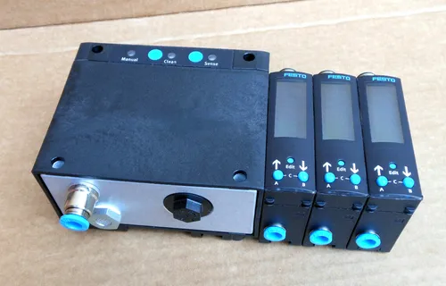 FESTO Luftspaltsensor SOPA-CM3H-R1-HQ6-2P-M12, 552132, NEU von Festo