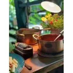 CopperGarden® Kupfertopf ø20 cm - 2,5 Liter mit Deckel - Hochwertiger verzinnter Kupfertopf, ideal zum Kochen und Servieren. Dank der hohen Wärmeleitfähigkeit und der lebensmittelechten Verzinnung bleibt er langlebig und unkompliziert in der Handhabung.