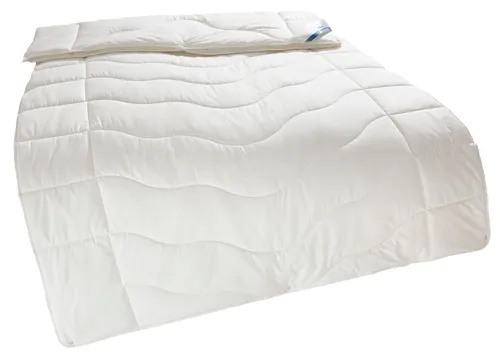 BECO EcoWell 4-Jahreszeiten Bettdecke - Bettdecke 135x200 cm, ideal für alle Jahreszeiten, zertifiziert mit dem Blauen Engel und allergikerfreundlich, aus schadstoffgeprüften Materialien für ein gesundes Schlafklima.