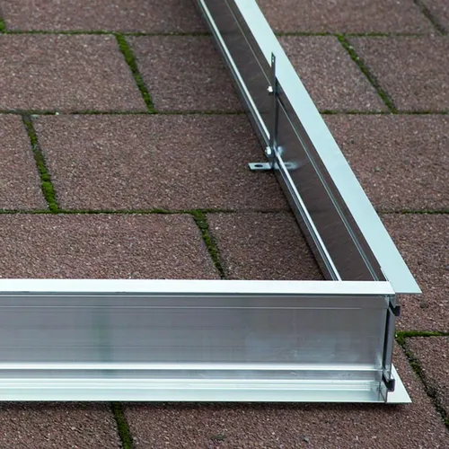 Aluminium Fundamentrahmen für Gutta Gewächshaus Typ F2 - Gewächshaus Rahmen für freistehende Modelle, robust und langlebig, ideal für Gartenliebhaber, die ihre Pflanzen optimal schützen möchten.