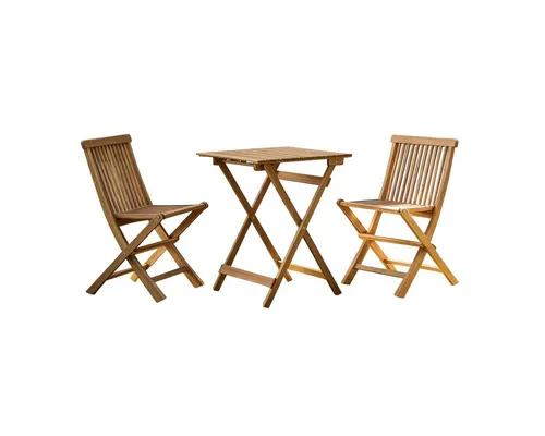 Tikamoon Garten-Essgruppe Bistro - Kompaktes Set aus Akazienholz für 2 Personen - Kompakte Gartenmöbelgarnitur aus FSC®-zertifiziertem Akazienholz: bestehend aus 1 Klapptisch und 2 Stühlen. Ideal für Balkon oder Terrasse, schnell aufgestellt und praktisch zu verstauen. Langlebig und pflegeleicht für den täglichen Einsatz.