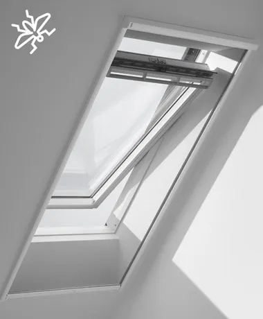 VELUX Insektenschutzrollo ZIL SK06 0000SWL – Effektiver Schutz vor Insekten - Fliegengitter für Fenster, aus robustem Glasfasergewebe, halbtransparent und ideal für Wohnräume wie Arbeitszimmer, Kinderzimmer und Schlafzimmer.