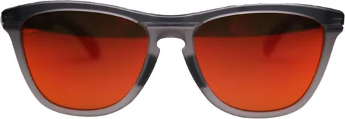 Oakley Sonnenbrille OO9284-0155 - Prizm Ruby - Moderne Oakley Sonnenbrille OO9284-0155 mit grauem Rahmen und Prizm Ruby Gläsern für optimalen Sichtkomfort. Ideal für stilbewusste Träger.