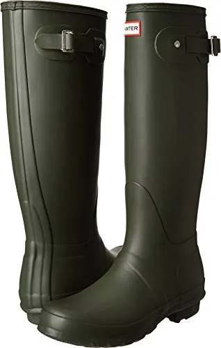 Hunter Boots - Women's Original Tall Gummistiefel 37 - Oliv - Hoch geschnittene, wasserdichte Gummistiefel in Oliv für den Alltag, ideal für jedes Wetter. Material: 100% Gummi. Entdecken Sie weitere Top-Angebote von Hunter Boots bei Bergfreunde.de!