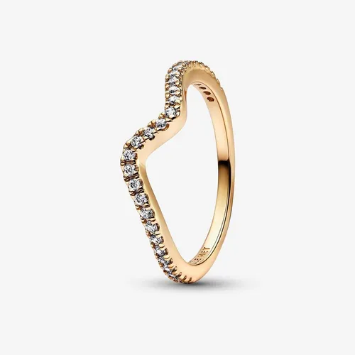 PANDORA Funkelnde Welle Ring aus Sterlingsilber mit Zirkonia in Gold - Eleganter Damenring aus Sterlingsilber, handveredelt und mit 14 Karat vergoldet. Die klare Zirkonia im Brillantschliff sorgt für einen funkelnden Look, ideal zum Kombinieren oder solo Tragen.