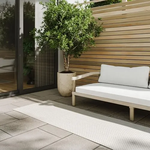 benuta Outdoorteppich 70x200 cm - Wasserabweisend und Pflegeleicht - Teppiche & Böden, Outdoorteppiche - Der benuta Outdoorteppich ist wasserabweisend, robust und ideal für Terrasse, Garten und Balkon. Pflegeleichte Kunstfasern garantieren Langlebigkeit und einfache Reinigung.
