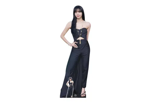 Dekofigur Jennie - Lebensgroßer K-Pop Pappaufsteller - Der perfekte Blickfang für jede Veranstaltung! Dieser hochwertige Pappaufsteller sorgt für unvergessliche Momente und ist ideal für Fotos und Deko. Einfach aufstellen und genießen – kein Werkzeug nötig!