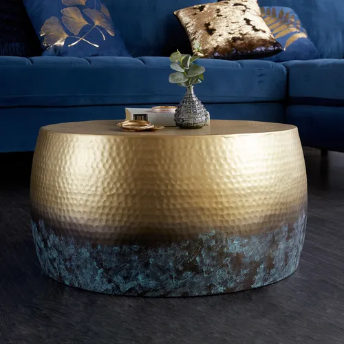 Invicta INTERIOR Couchtisch Orient III - Handgearbeitet, 60cm Gold mit Patina - Beistelltisch fürs Wohnzimmer mit handgefertigtem Hammerschlag-Design und einzigartiger Patina. Ein eleganter Blickfang mit orientalischem Flair und traditioneller Handarbeit.