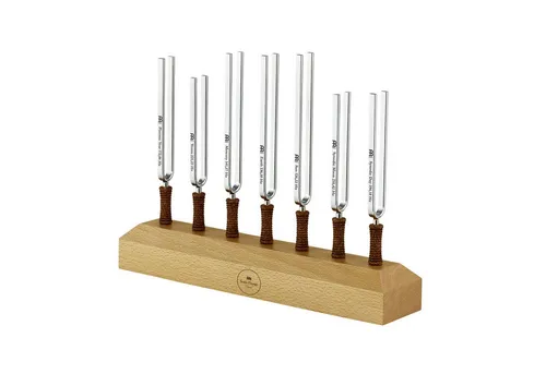 Sonic Energy Stimmgabel Chakra Set – 7-teilig - Klangtherapie Set mit 7 Stimmgabeln für jedes Chakra, ideal für Meditation und Therapie – inklusive Holzständer und Baumwolltaschen für einfache Aufbewahrung.