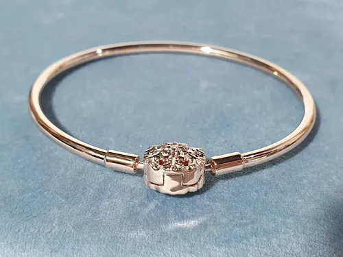 Pandora Moments Funkelnder Schneeflocken-Verschluss Armreif in rosegold von Pandora