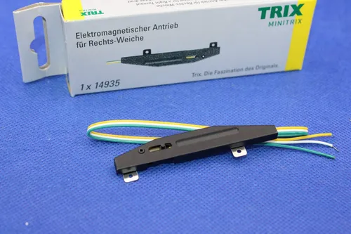 MiniTrix Modelleisenbahn-Set Gleissystem Spur N - Elektrisches Gleis mit Weichenantrieb, ideal für Modelleisenbahn-Enthusiasten ab 15 Jahren