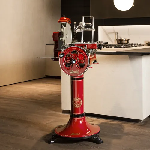Berkel Aufschnittmaschine Tribute rot – Handgefertigte Schwungradmaschine