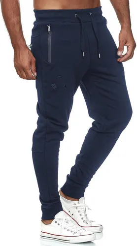 Red Bridge Herren Jogginghose R-B-J – Sportlich & Bequem - Hochwertige Herren Jogginghose von Red Bridge für lässige Freizeitlooks. Mit elastischem Bund und praktischen Reißverschlusstaschen bietet sie hohen Tragekomfort und optimale Passform für aktive Männer.