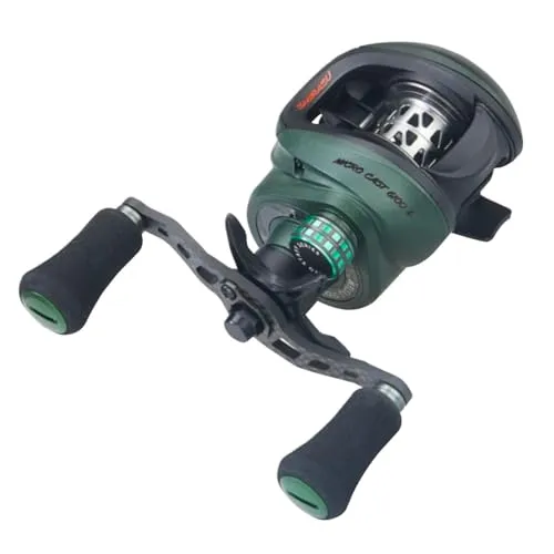 Balzer Shirasu Micro Cast 6100 L Baitcastrolle - Angelrollen für Süßwasserangeln mit leichtem Gewicht von nur 165g, ideal für präzises Barsch- und Hechtangeln. Ausgestattet mit einer Aluminiumspule und 6 Kugellagern für hohe Leistung.