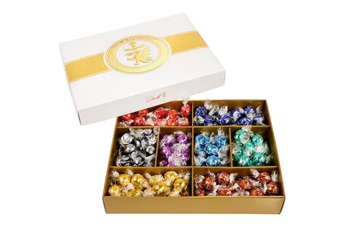 LINDT Lindor Classic Box 1,568 kg – Vielfalt in Pralinen - Entdecken Sie die köstliche Auswahl an Schokoladenpralinen in der LINDT Lindor Classic Box. Mit verschiedenen Geschmacksrichtungen wie Kokosnuss und Mandel ist diese Schachtel der perfekte Genuss für jeden Anlass.