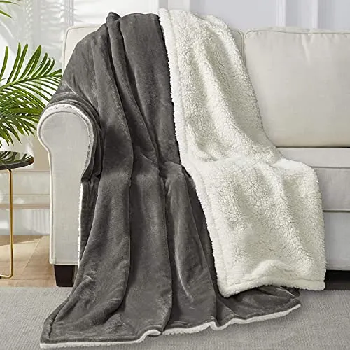 WOLTU Kuscheldecke Flauschig Sherpa Decke XL 150x200 cm - Tragbare Decken, Oeko-TEX zertifiziert, flauschig und vielseitig für jede Jahreszeit – perfekt für gemütliche Abende oder unterwegs.