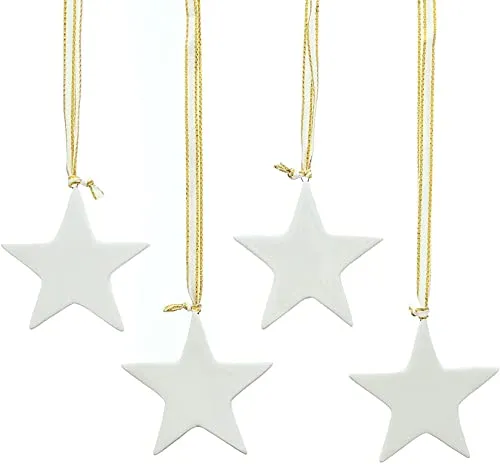 Dekoleidenschaft 12 Sterne aus Porzellan - Weihnachtsbaumschmuck - Weihnachtsbaumanhänger aus edlem Porzellan in klassischem Weiß, 12-teiliges Set in verschiedenen Größen, ideal für kreative Hängedekorationen im ganzen Haus.