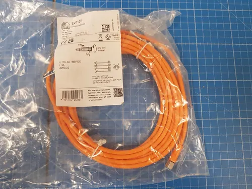 Produktbild Ifm Electronic EVT135 Anschlussleitung Buchse, gerade 5m _0,3_5