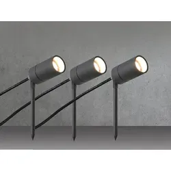 3er SET schwenkbare LED Gartenstrahler mit Erdspieß & Anschlusskabel - Set aus drei flexiblen LED Gartenstrahlern für stimmungsvolle Lichtakzente im Außenbereich. Robustes Design aus Aluminium, IP65 Schutz gegen Wetter, inklusive 3 warmweißer LED Leuchtmittel für eine angenehme Atmosphäre.