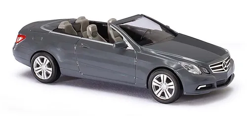 Theo Klein 6812 Bosch Staubsauger - batteriebetriebener Spielzeugstaubsauger mit Saug- und Soundfunktion, fördert Motorik und macht den Hausputz zum Spiel für Kinder ab 3 Jahren