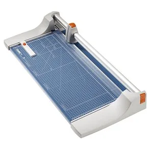 Dahle Rollenschneider 444 - A2, 30 Blatt, 670 mm Schnittlänge - Papierschneidemaschine mit automatischer Pressung und gehärtetem Rundmesser für präzise Schnitte bis A2. Ideal für Büros und kreative Projekte.