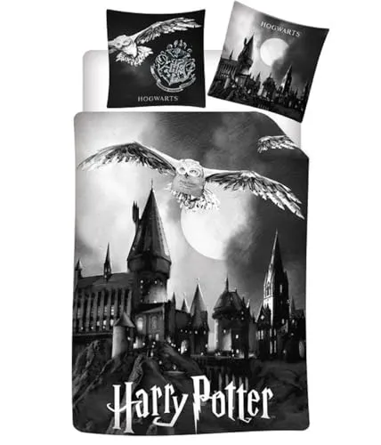 Harry Potter Wende Bettwäsche Hogwarts 2tlg 135 x 200 cm - Bettwaren-Set für Kinder mit zauberhaftem Hogwarts-Motiv, aus 100% Baumwolle, pflegeleicht und waschbar bei 60°C, ideal für kleine Zauberer und Hexen.