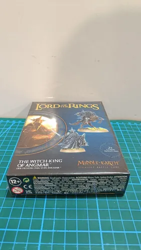 Games Workshop Modellbausatz Der Hexenkönig von Angmar - Gesellschaftsspiel-Modellbausatz mit 2 Varianten des mächtigen Hexenkönigs, ideal für Fans von Strategie- und Tabletop-Spielen. Unbemalt und individuell gestaltbar.